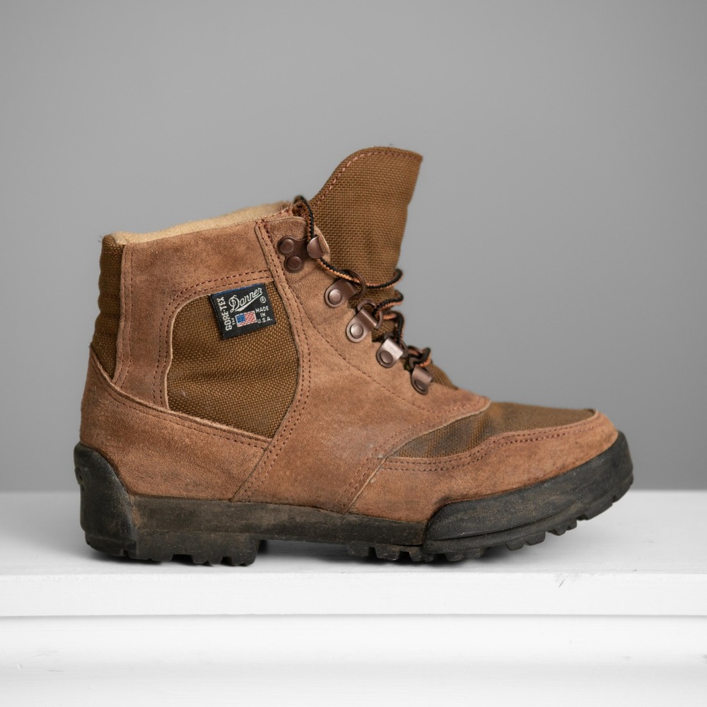 Danner Gore-Tex Hiking Boots Sz 7.5 Brown Suede GorpCore Granola Girl Trail Gear
